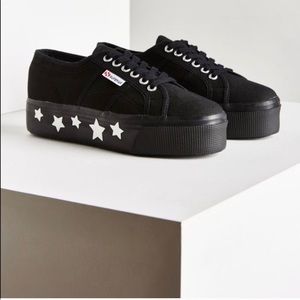 BLACK & WHITE STAR PLATFORM SUPERGAS